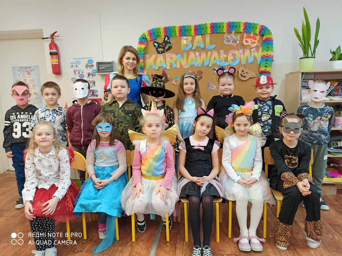 Bal karnawałowy klas I - III